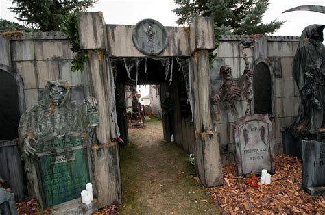 20+ Front Yard Graveyard Halloween – DECOOMO