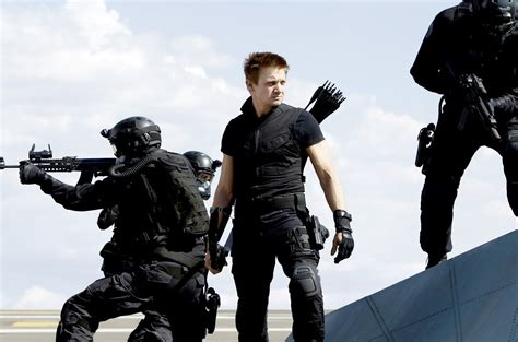 Jeremy Renner as Hawkeye in The Avengers - Jeremy Renner Photo ...