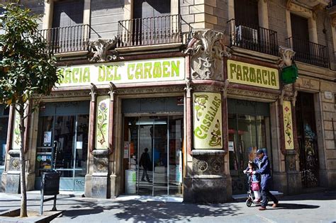 El Raval Barcelona • What to see & where to stay in the Raval district ...