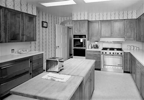 The White House family kitchen: Jackie Kennedy had Geneva metal ...