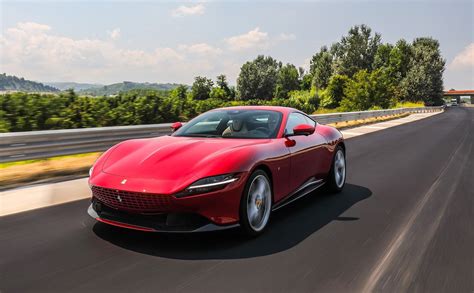 Essai de la Ferrari Roma : Un coupé élégant et très technologique