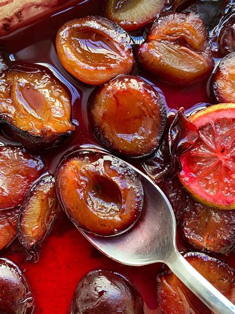 Oven-Roasted Plums