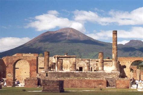 Pompeii and Amalfi Coast Tour from Rome 2024