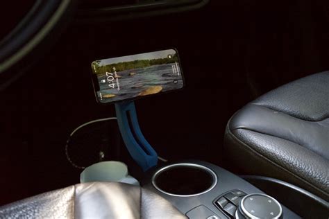 BMW i3 iPhone accessory for MagSafe mount | LAVA LABS