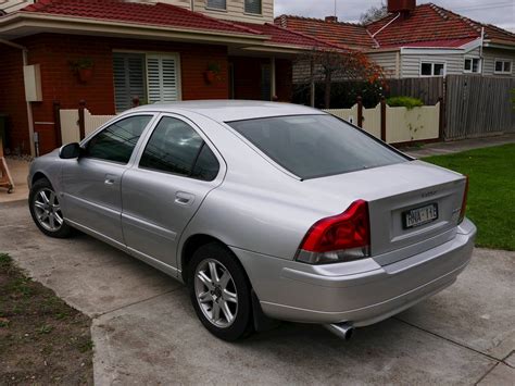 2002 Volvo S60 T5 A SR 4-Door Sedan Automatic w/Sunroof