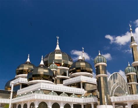 MOST AMAZING AND SPECTACULAR PLACES: Crystal Mosque (Masjid Kristal ...