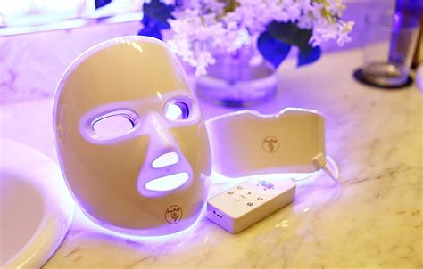 Top 10 Best LED Face Masks in 2021 Reviews | Guide