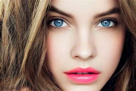 Best Hair Color for Blue Eyes Brunette & Fair Skin