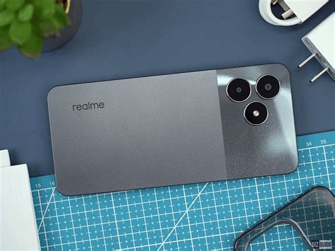 realme Note 50 Unboxing, First Impressions, and Camera Samples : r/Tech ...