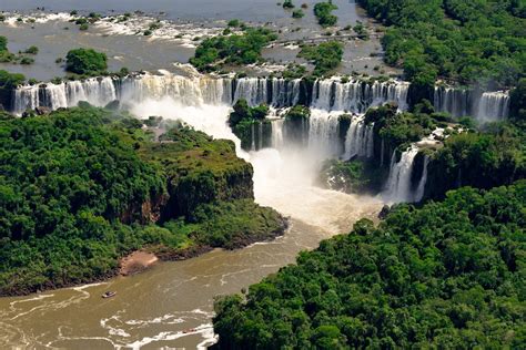 Iguazú Falls in August: Travel Tips, Weather, and More | kimkim