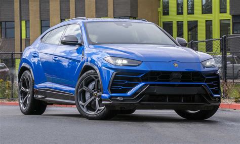 2020 Lamborghini Urus: Review - » AutoNXT