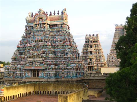 Tourist Attractions: Vishnu Temple of Srirangam