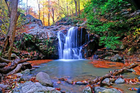 This Quaint Little Trail Is The Shortest And Sweetest Hike In Maryland ...