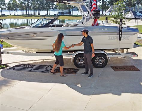 Research Boats and the Boating Lifestyle - Boat Trader Blog