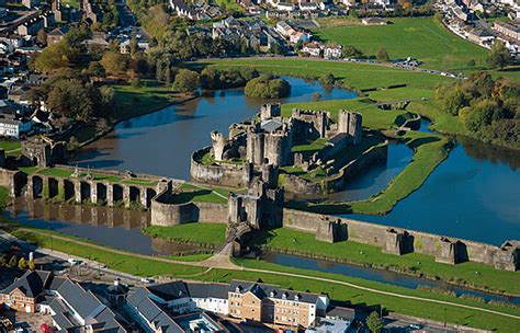 Caerphilly Castle Aerial View (Illustration) - World History Encyclopedia