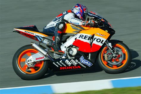 26 years of Repsol Honda MotoGP racing motorcycles 2020 Repsol Honda ...