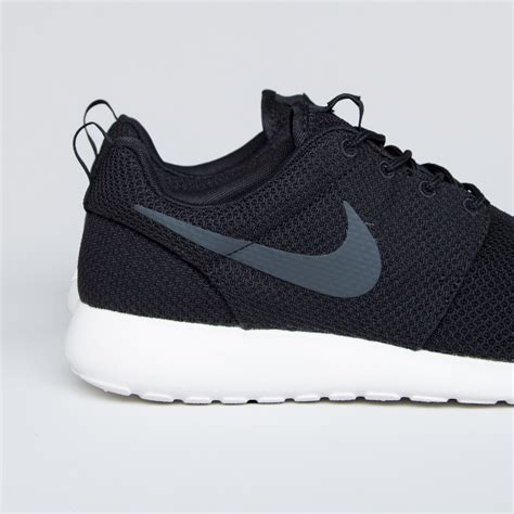 Nike Roshe One (Black/Anthracite-Sail) - Consortium.