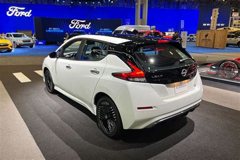 2023 Nissan Leaf Debuts Simplified Design - CNET