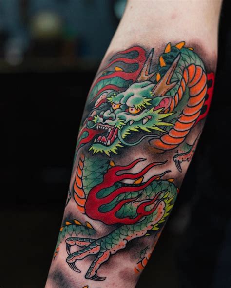 Japanese dragon tattoo on forearm in color. | 용 문신 디자인, 용 타투, 일본 문신