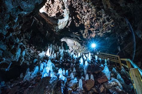 Cave Explorer - Cool Travel Iceland