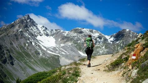 Hiking in Italy: 7 Trails With Views to Die For | Bookmundi