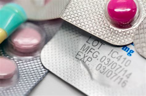 This Is When It's OK to Take Expired Medication | Reader's Digest