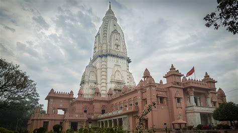 Kashi Vishwanath Temple Varanasi | History & Visiting Time | UP Tourism