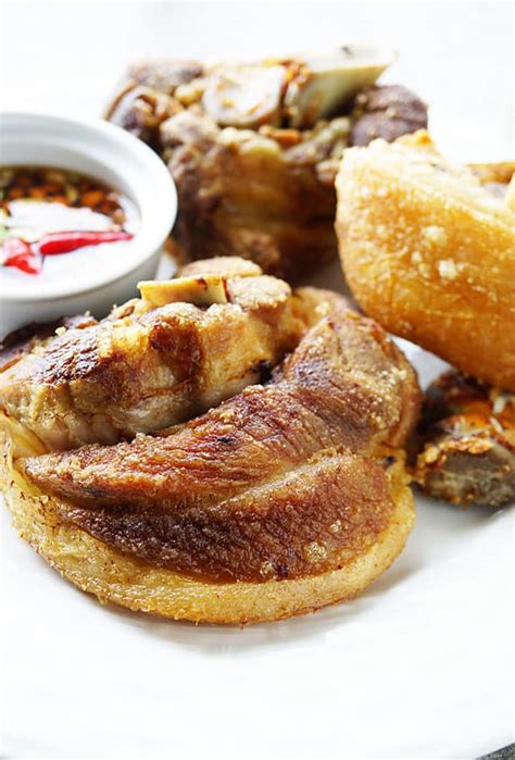 How to Cook Crispy Pata/The Skinny Pot