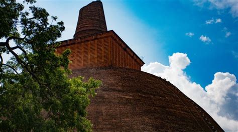 Jethawanaramaya Stupa - The Largest Brick Structure in the World ...