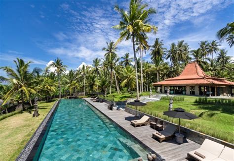 Beachfront Villa Bali for A Dreamy Luxury Near the Shoreline | Kibarer ...