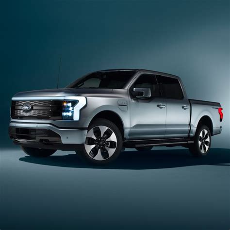 563-HP 2022 Ford F-150 Lightning Turns America’s Top Seller Electric