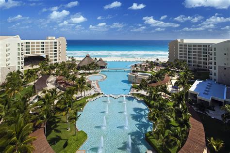 The Top 7 Family-Friendly Hotels in Cancun, Mexico