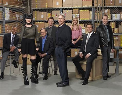 'NCIS' season 12: See Mark Harmon, cast in new photo!