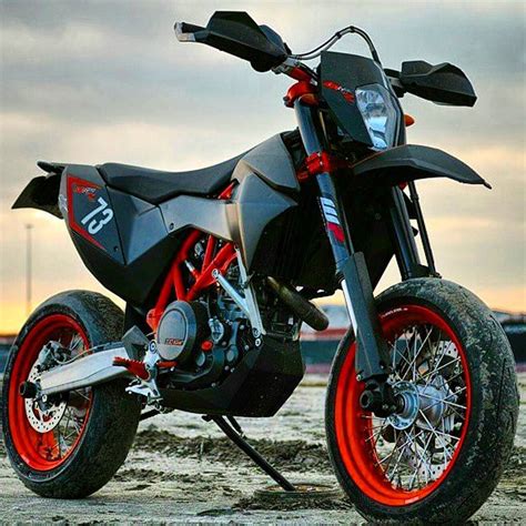 @twowheeldreaming on Instagram: “#woowoo #ktm #motard ##ktm690 # ...