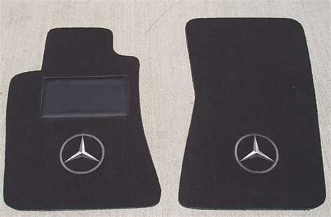 Mercedes benz floor mats with logo