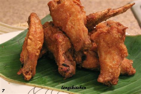 Kitchen Chaos: Crispy Curry Fried Chicken Wings 香脆咖喱粉炸鸡翼 Mom's Recipe #3