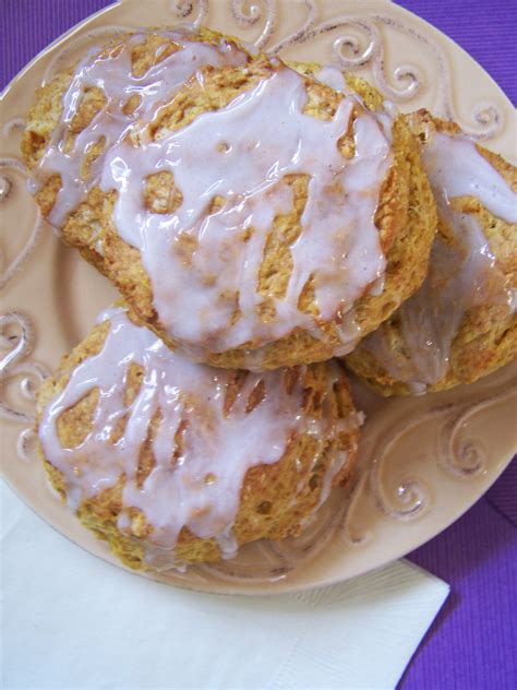 Pumpkin Spice Scones with Cinnamon Glaze