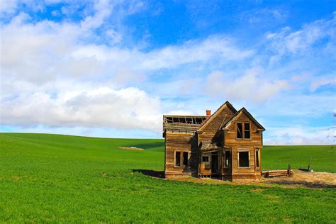 1800's Farmhouse Photograph by Kurt Christensen