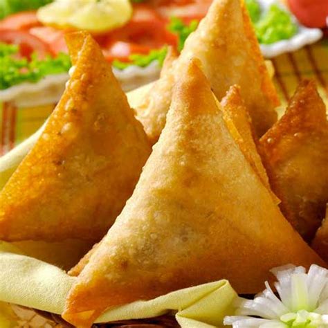 Keema Samosa Recipe - Cook with Nabeela