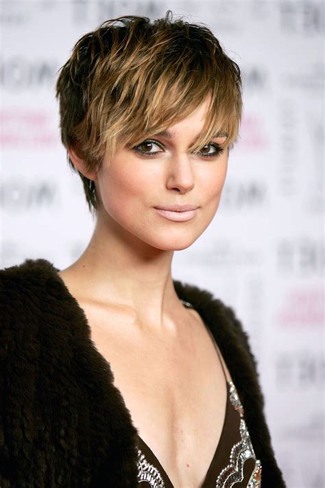 20 Photos Brunette Pixie Hairstyles with Feathered Layers