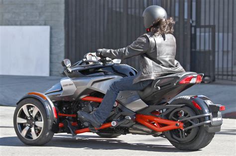 All-New Can-Am Spyder F3 EFI Spotted with No Camouflage - autoevolution