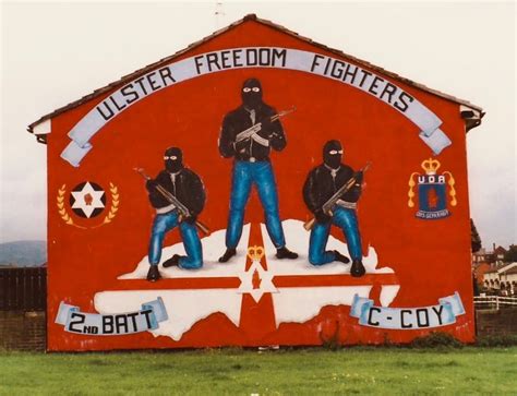 Belfast murals - a photo walk through recent history | Sophie’s World