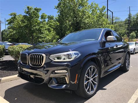 X4 M40i in Carbon Black : BMW