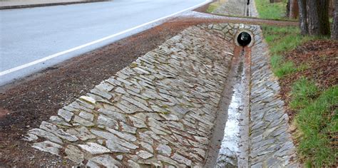 Types of ditches and their functions on the road or highway