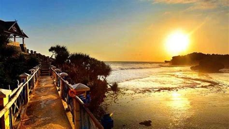 √ Pantai Kukup Yogyakarta: Daya Tarik & Harga Tiket 2024