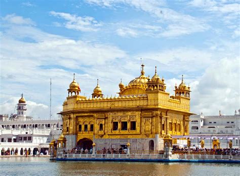 Complete Guide for Harminder Sahib Gurudwara - Punjab