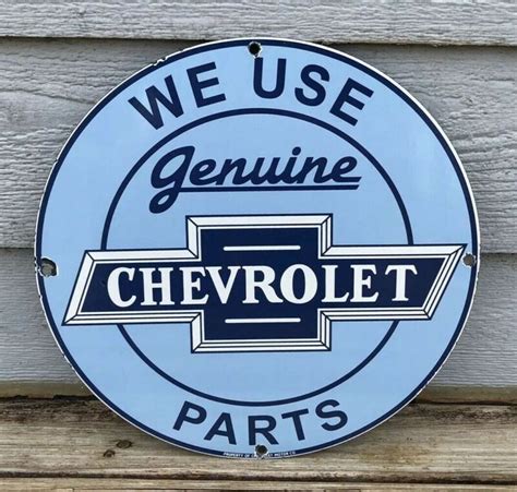 VINTAGE CHEVROLET PORCELAIN GAS AUTO GENUINE PARTS BUTTON SERVICE CHEVY ...