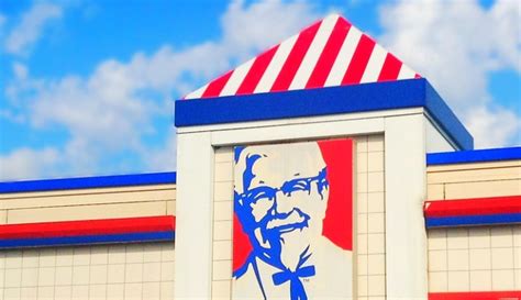 Here’s the Story Behind Why KFC Changed Their Name from ‘Kentucky Fried ...