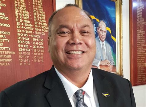 Nauru's new president goes for freshness in cabinet | RNZ News