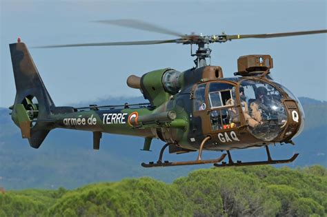 Gazelle Helicopter, French Army. Military Helicopter, Military Aircraft ...